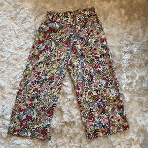Floral pull-up pants